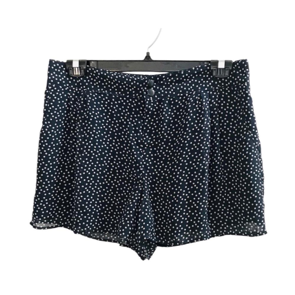 Navy blue & white polka dot shorts.Bundle promo: send offer - 5 items for $35 🌸